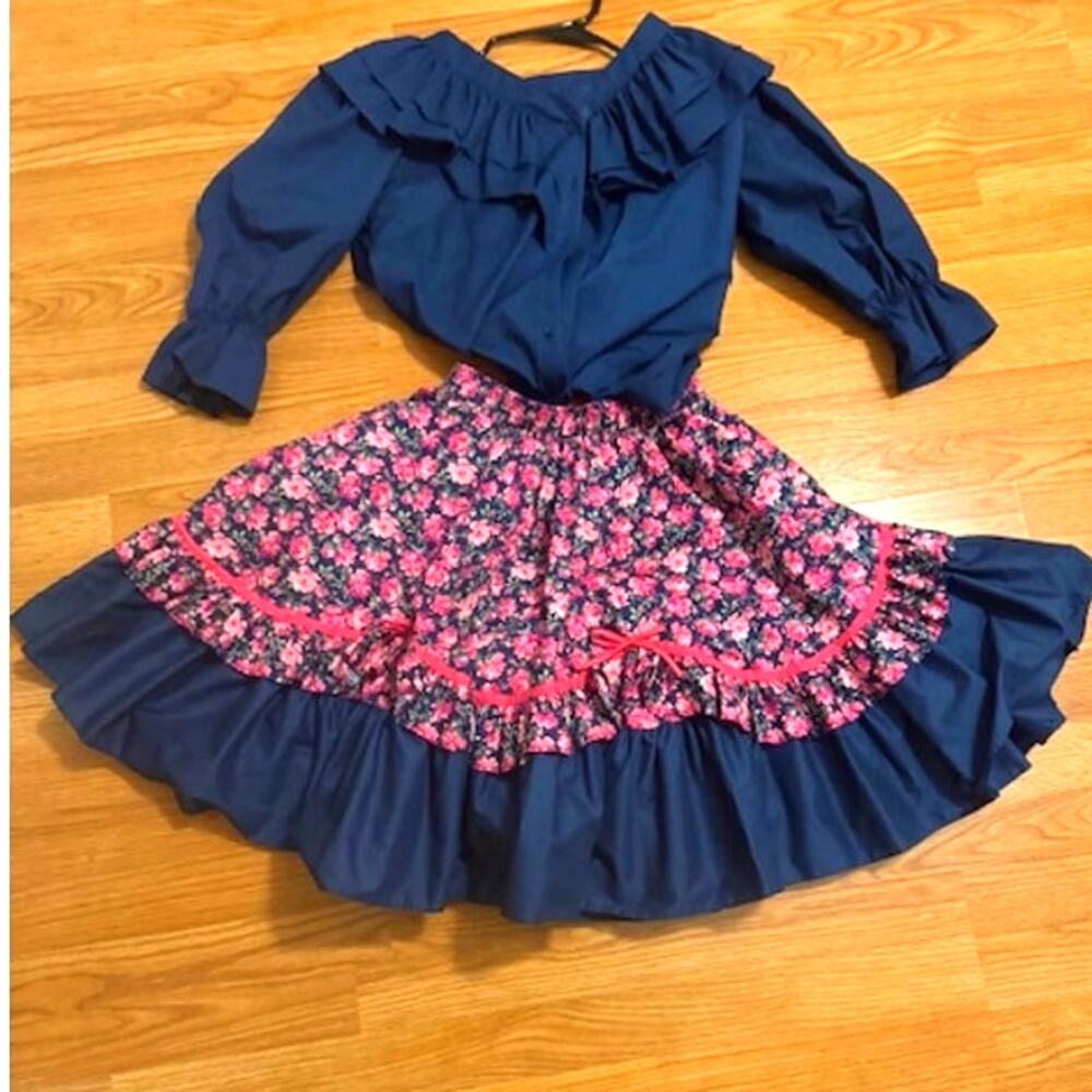 Malco Modes 2 Piece Square Dance Set Rockabella Floral Print Skirt/ Ruffle Top M